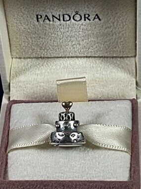 NWOT Pandora Authentic 14K Gold & Sterling Silver Celebration Cake Charm 790347